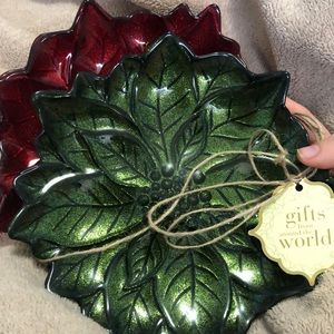 Christmas Leaf Plates